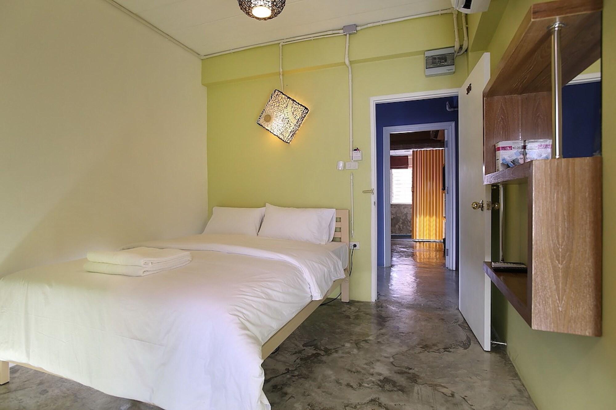 At Smile Oasis Houses Bangkok Luaran gambar
