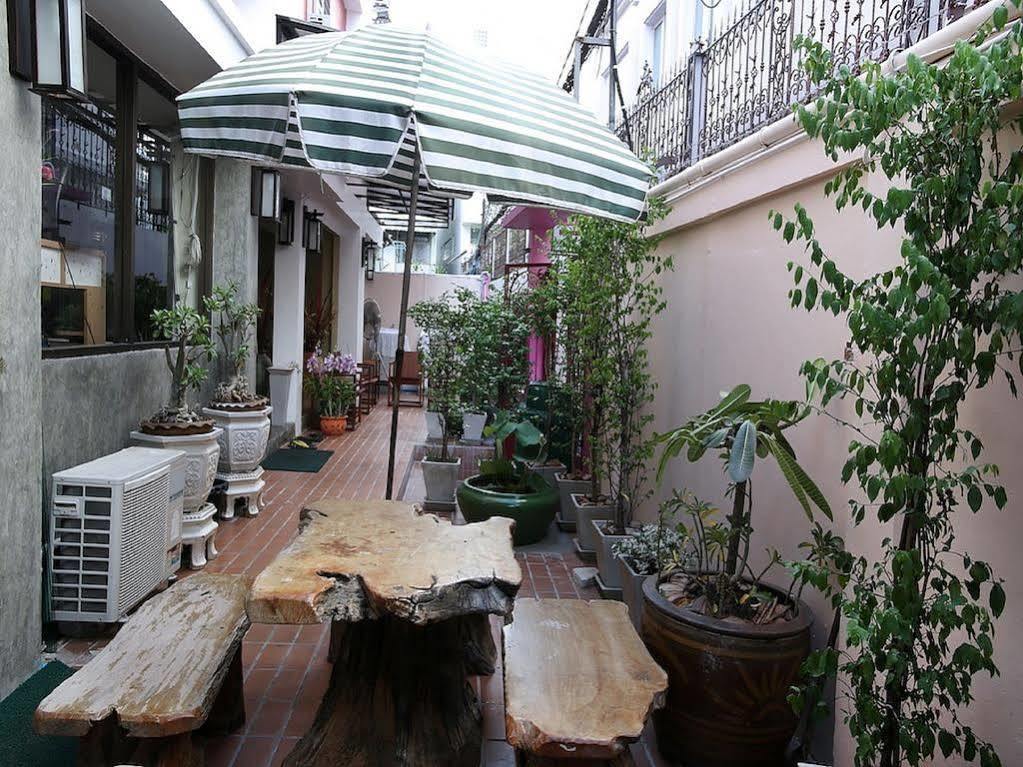 At Smile Oasis Houses Bangkok Luaran gambar