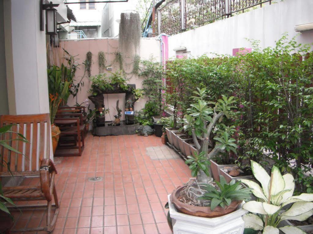 At Smile Oasis Houses Bangkok Luaran gambar